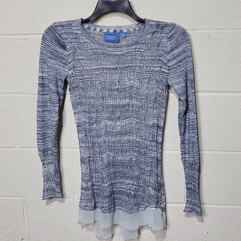 Simply Vera Vera Wang Size small Very Sheer Top